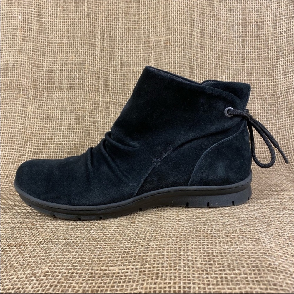 Born Booties Slip On black suede stressed Women’s Size 7.5 M